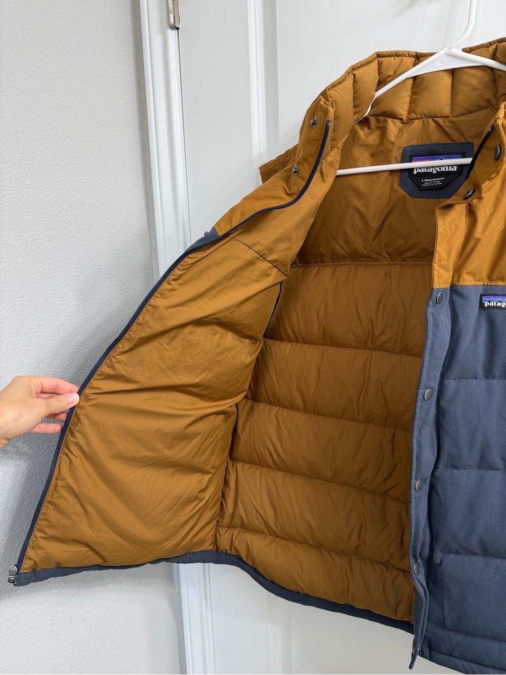 NWOT Men’s Patagonia Bivy Down Vest Size L - Picture 4 of 11